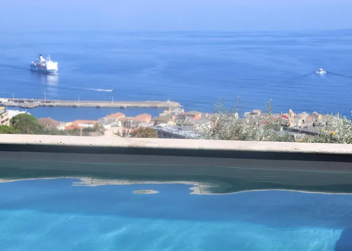 Bed and Breakfast Elegante Lisa Μπαστιά
