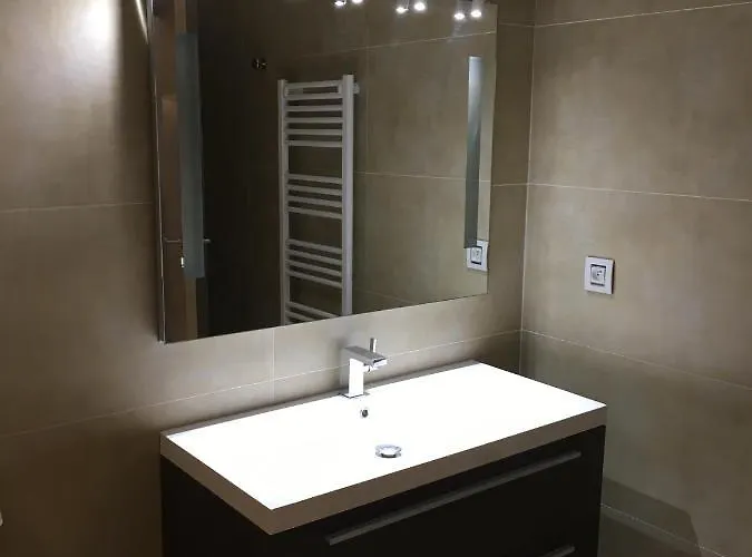 Bed & Breakfast Elegante Lisa 4*